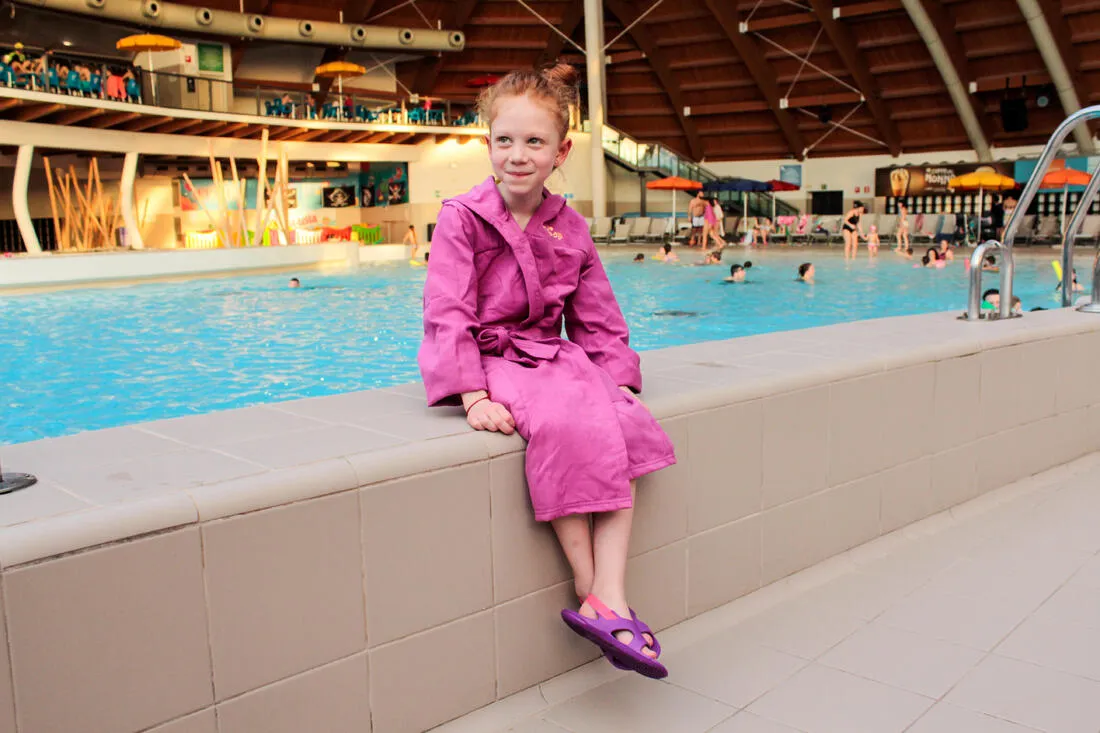 Kids' Compact Microfibre Pool Bathrobe